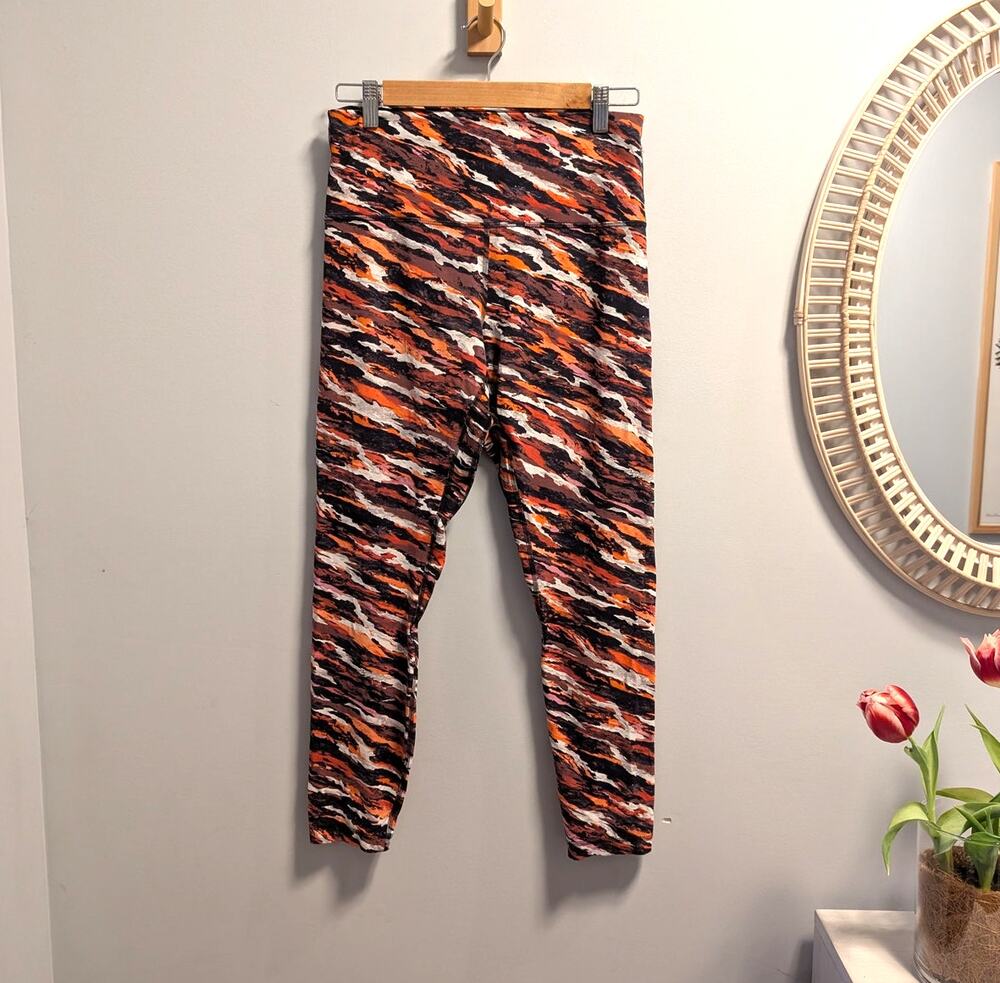 Lululemon Align 25” Tiger Tide Smoky Red Multi Lunar New Year Leggings Size 10